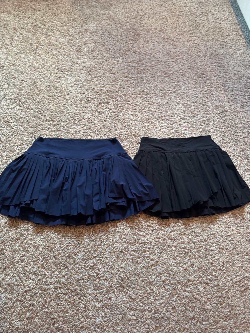 aerie Pleated Mini Skorts - Navy and Black